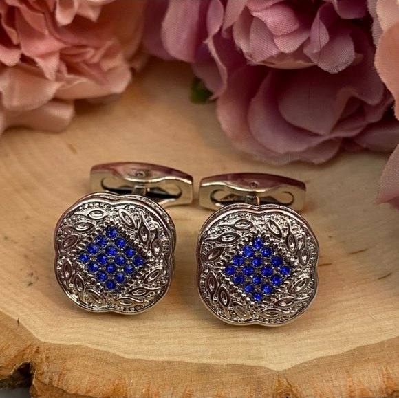 ! NWT Men's Elegant Blue and Silver Crystal Square Cufflinks ! - Picture 2 of 5
